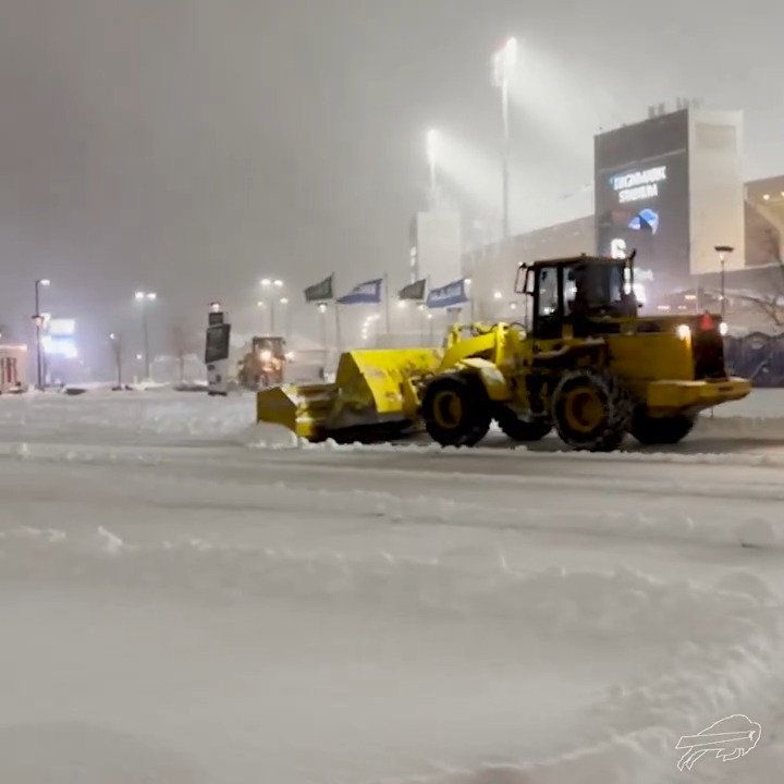 .Sunday Night Football on NBC prep. Shoutout to our snow removal crews for getting Highmark Stadium ready for tomorrow night! #SFvsBUF #BillsMafia