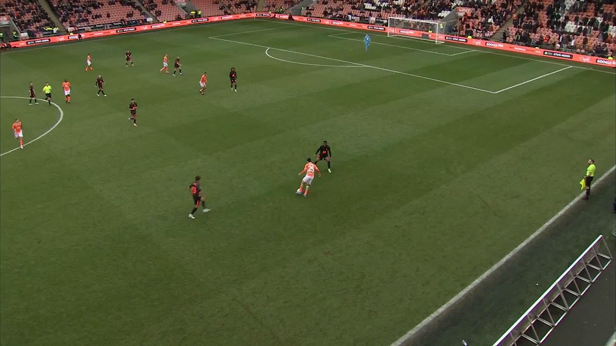He scored from the floor 😲 Jordan Rhodes pulls one back for Blackpool FC 🍊 #EmiratesFACup