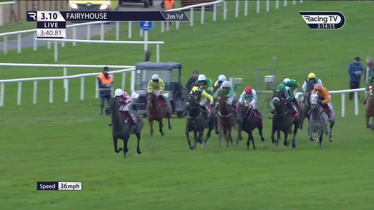 Washington! 🔴⚪️🥇 Victory for Harry Derham and Paul O'Brien at FairyhouseRacecourse as Washington runs out the ready winner of the Listed @BarOneRacing Handicap Hurdle 🙌