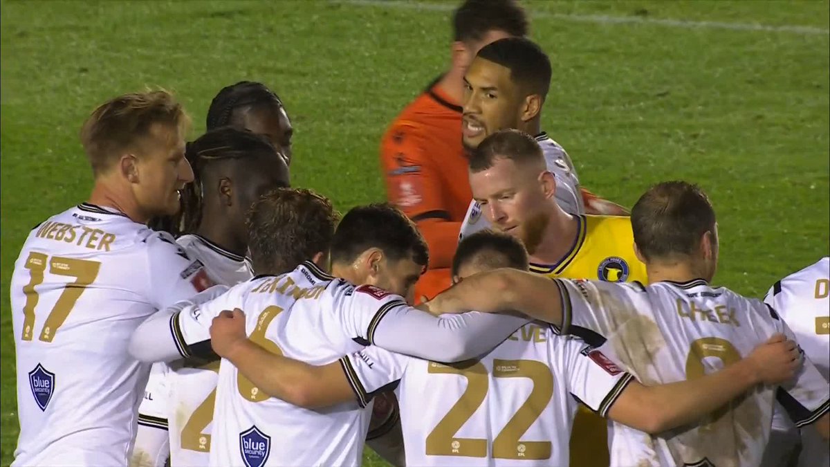 Bromley are through to the 3rd round of the #EmiratesFACup for the first time! 🤩 Bromley F(C) | Emirates FA Cup