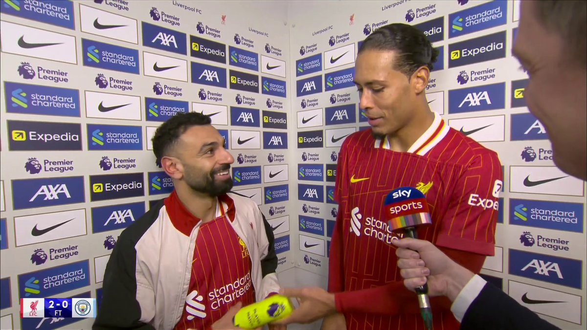Watch out, Jamie Carragher! 👀 Mohamed Salah and Virgil van Dijk are on pundit watch 😂