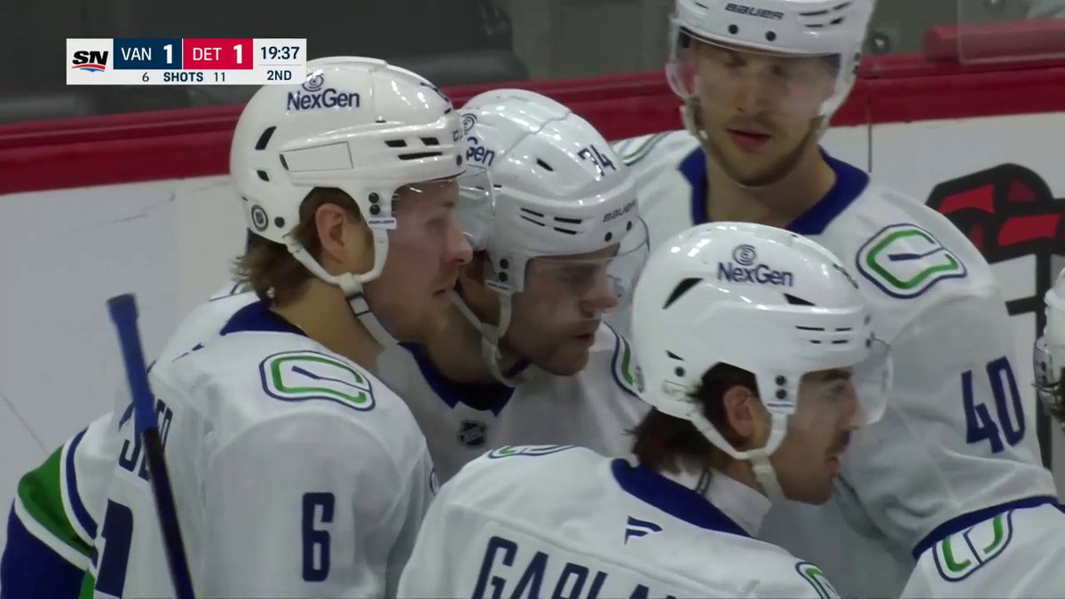 HISTORY FOR HUGHES! 🐳 With his assist on this goal, Quinn Hughes is now the all-time leader in assists by a defenseman for the Vancouver Canucks! 📺: Sportsnet or stream on Sportsnet+ ➡️