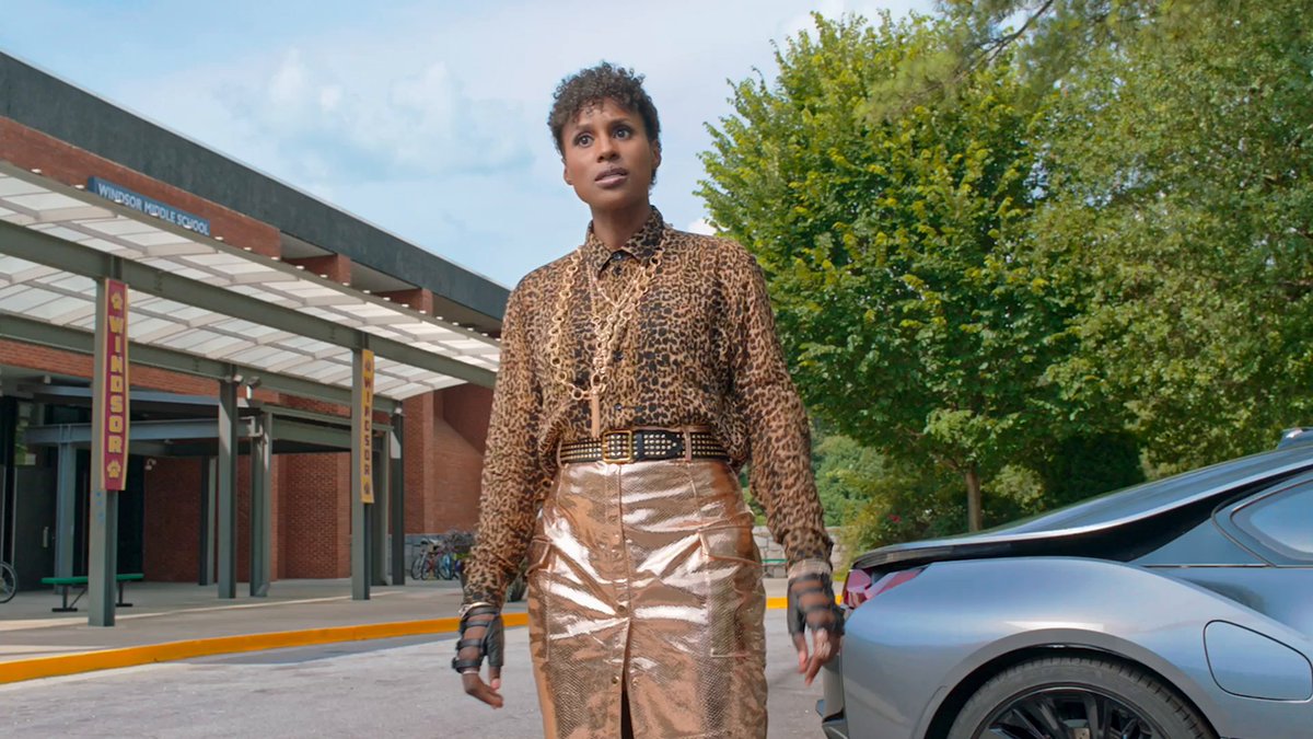 Issa Rae and Marsai Martin go TOE TO TOE in Little. Now on Netflix.