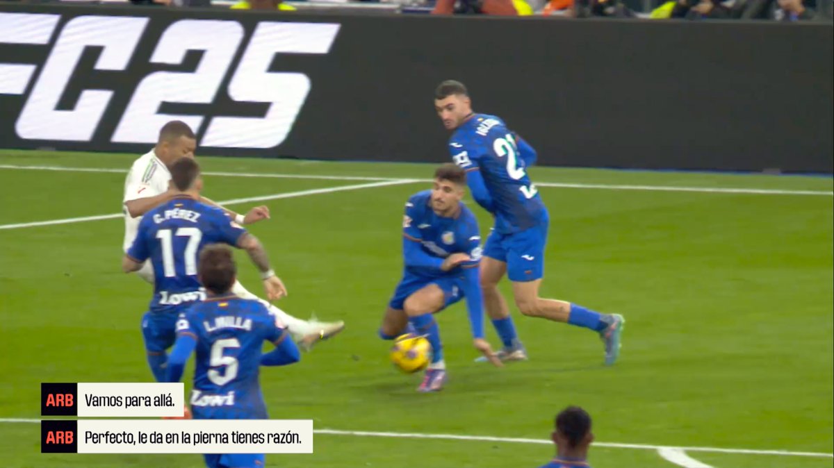 🗣 AUDIO REVISIÓN VAR 🗓 Jornada 15 | Primera División | Temp. 2024/25 ⚽ Real Madrid C.F. 🆚 Getafe C.F. | 49’ #ArbitrajeRFEF | CTA