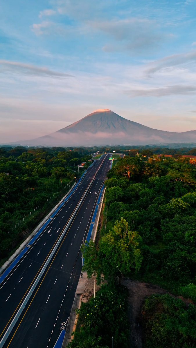 El nuevo Periférico Gerardo Barrios 🇸🇻 The new Gerardo Barrios Beltway 🇸🇻