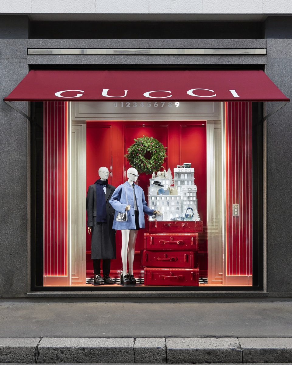 Togetherness, wrapped up Gucci-style. From London to Milan to Shenzhen, #Gucci boutiques are dressed for the holidays. #GucciGift