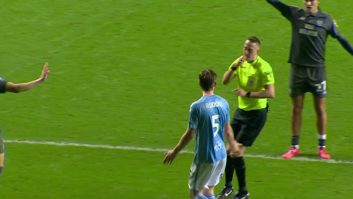 Should Coventry have had a penalty? 🤔