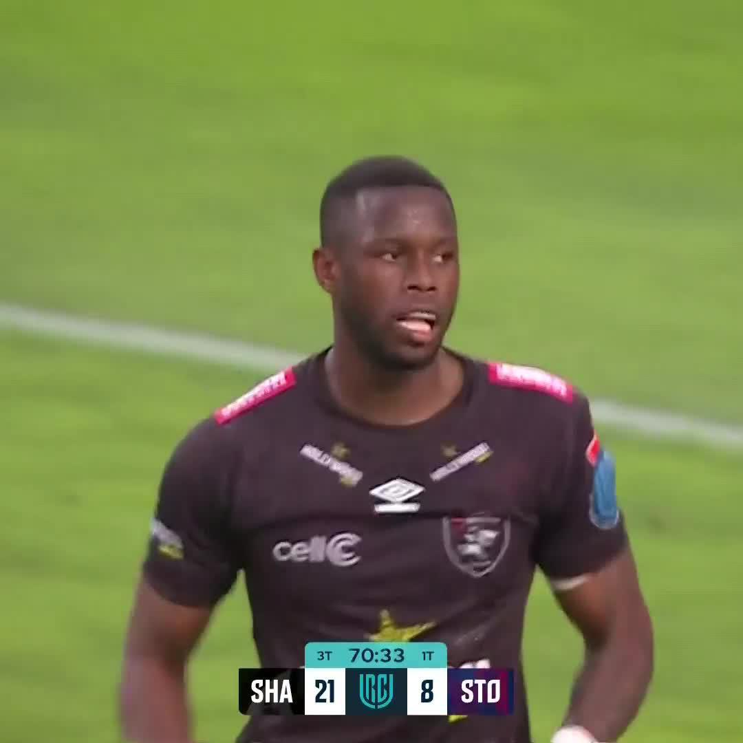 We're still thinking about this Aphelele Fassi interception 🥶 He then got up and got back to make the clearance, a match-winning #VURC moment?