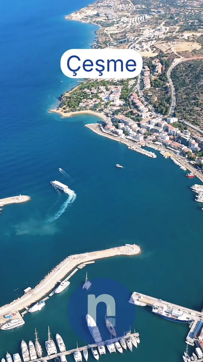 🌞 İzmir’in En Güzel Köşeleri Seni Bekliyor! Ege’nin incisi İzmir masmavi denizi ve eşsiz güzellikleriyle her köşesinde başka bir hikaye saklıyor. 🌊 Bu kez rotamızın durakları: 📍 Çeşme: Turkuaz sular, rüzgar sörfü ve rengarenk sokaklar. 📍 Foça: Tarihin izlerini taşıyan balıkçı kasabası. 📍 Urla: Sakin koyları ve lezzet dolu tatlar. 📍 Dikili: Masmavi koyları ve huzur dolu doğasıyla keşfedilmeyi bekliyor. ✨ İzmir’in bu büyüleyici rotalarını keşfetmek için hemen bir plan yapmaya ne dersin? Çünkü burada her mevsim ayrı bir güzellik var! 👉 Favori durağın hangisi? Yorumlara yazmayı unutma! 💙 #Neredekal #ÖnceTürkiyeyiKeşfet #İzmir #Foça #Dikili #Çeşme #Urla