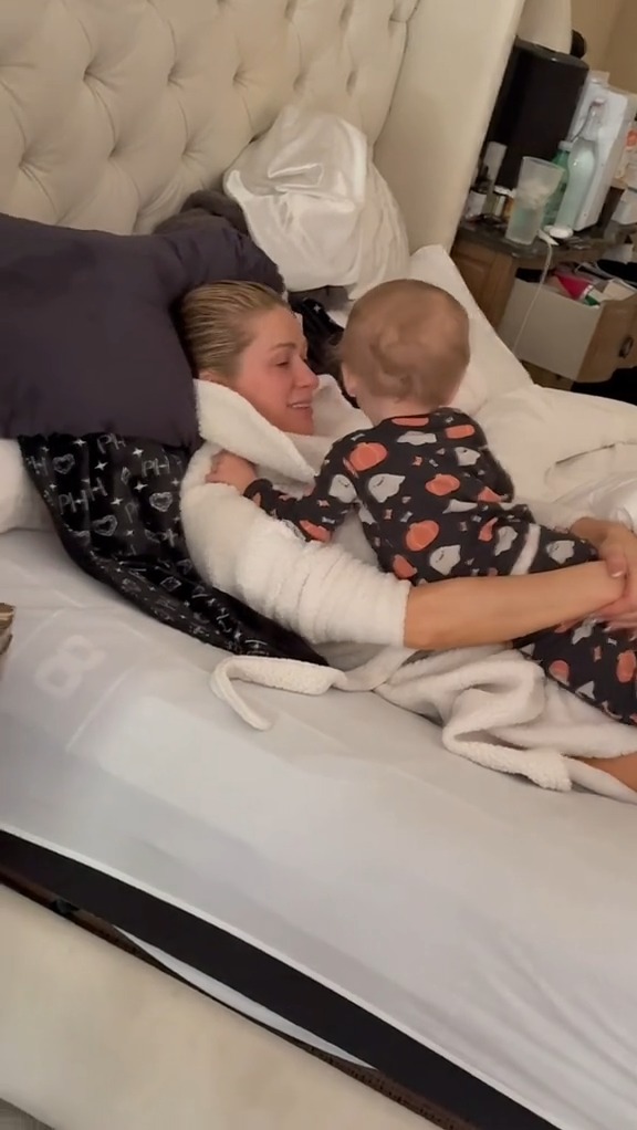 My whole world 🥹 Feeling so thankful after a week spent with family!
