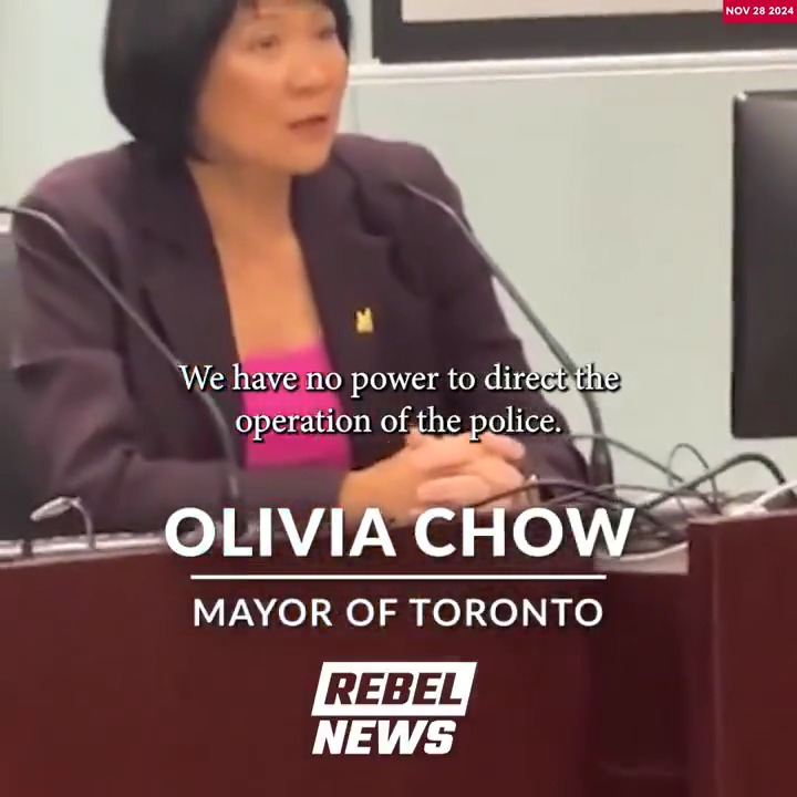 WATCH: Toronto Mayor Olivia Chow 🇨🇦 is asked about two-tier policing in Canada's largest city, confirming she's seen footage of Rebel News reporters being arrested. Mayor Chow also turned down a request to observe the weekly rally from pro-Israel demonstrators.