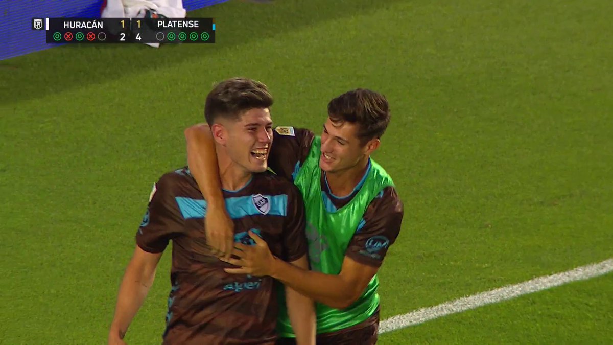 hoy hace UN AÑO, Franco Diaz metía con muchisima calidad, uno de los penales mas importantes y que mas grité de Platense, para darnos la clasificación a las Semifinales.🥲