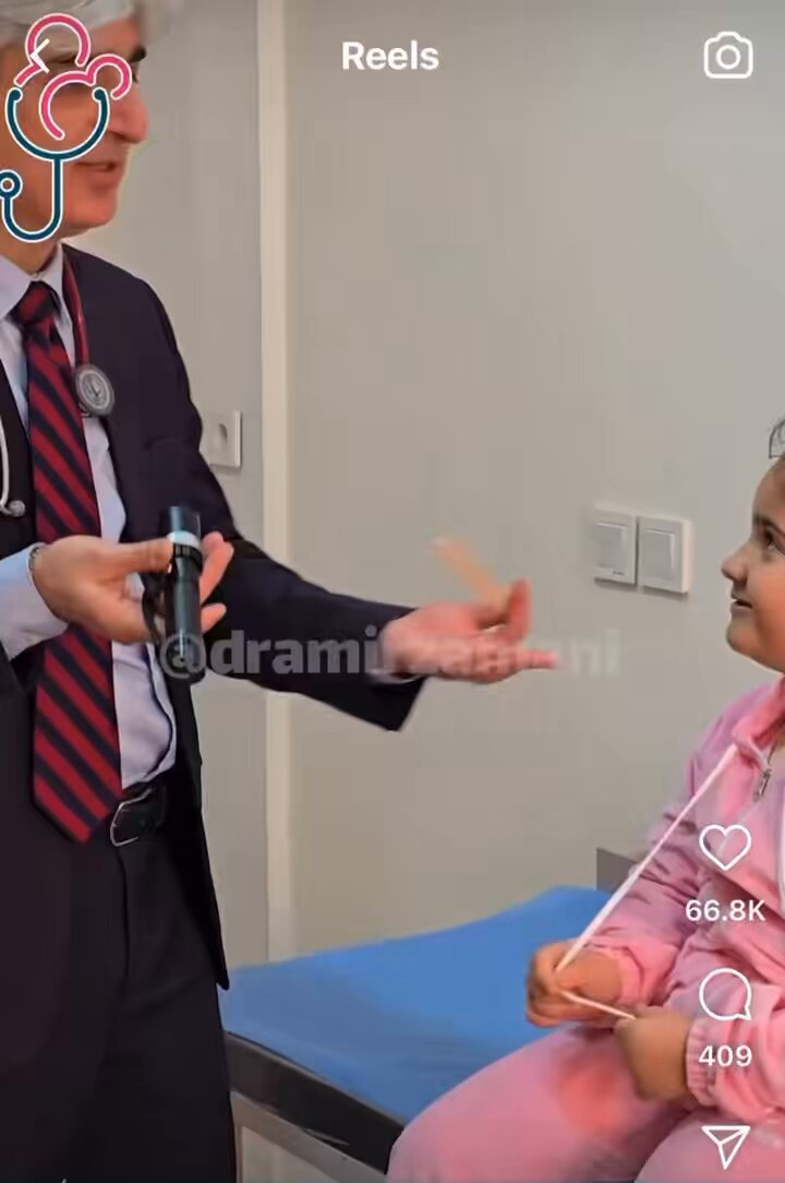 یکی از تفریحاتم دیدن ویدیوهای ویزیت این دکترست 🤣🤣😃😃 تا آخر ببینید
