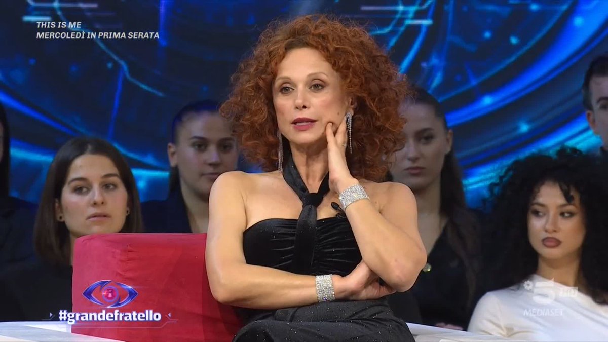 Gli immuni sono Helena, Javier e Lorenzo. A loro si aggiungono Alfonso e Shaila, immuni per le nostre opinioniste. #GrandeFratello