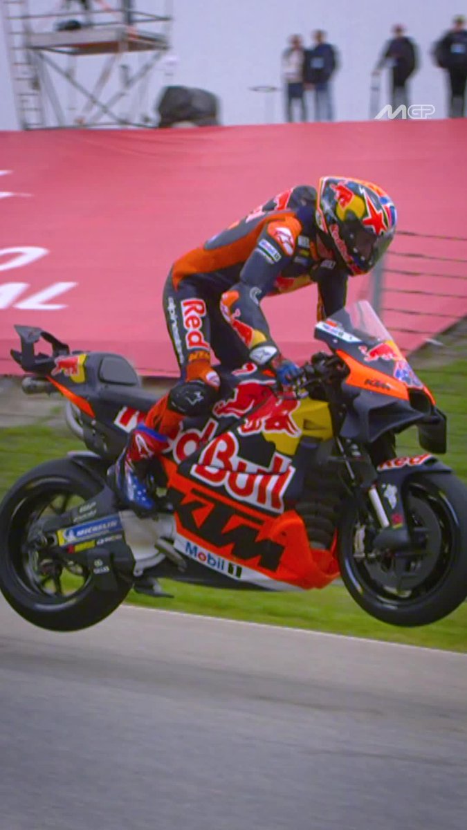 A safe flight and landing in Portimao! Thank you for choosing Jack Miller Airlines ✈️ #PortugueseGP 🇵🇹 | #SeasonRecap