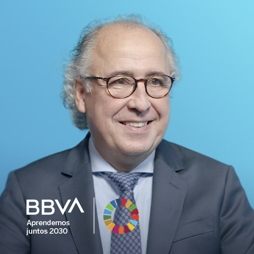En la vida todo empieza con una emoción y acaba con una emoción”, explica Emilio Duró, empresario y profesor.