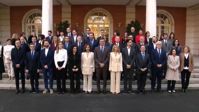 En tiempos como los actuales, escuchar a la Ciencia es más importante que nunca. Por eso, el Gobierno de España incorpora hoy 22 asesores científicos a sus ministerios, para que ayuden a mejorar la toma de decisiones y el diseño de políticas públicas. 12 mujeres y 10 hombres de inmenso talento que han sido elegidos entre 1.600 candidatos en un proceso codiseñado y tutelado por la comunidad científica. ¡A todas y todos, bienvenidos!