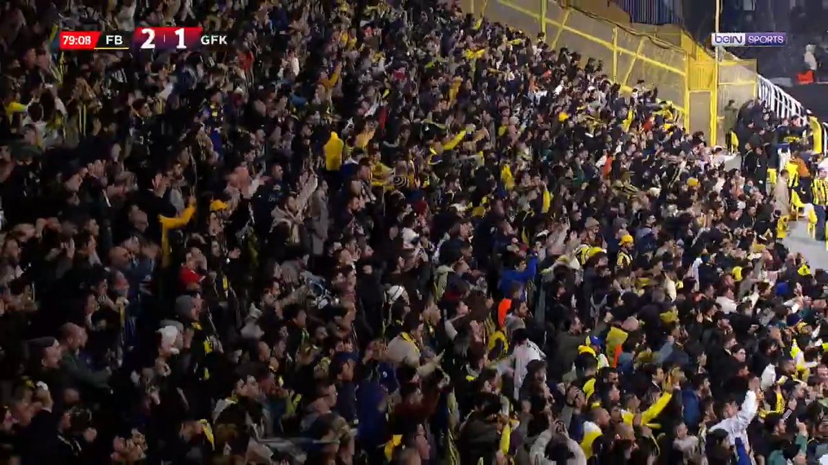 Dün gece Becao'nun golünden sonra stadyumda büyük bir sevinç vardı: