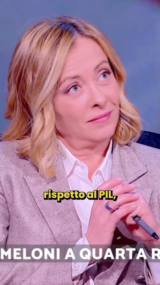 Pochi minuti per smontare la clamorosa menzogna, raccontata da alcuni rappresentanti dell'opposizione, dei tagli al Fondo Sanitario Nazionale da parte di questo Governo. Ascoltate e, se vi va, fate girare.