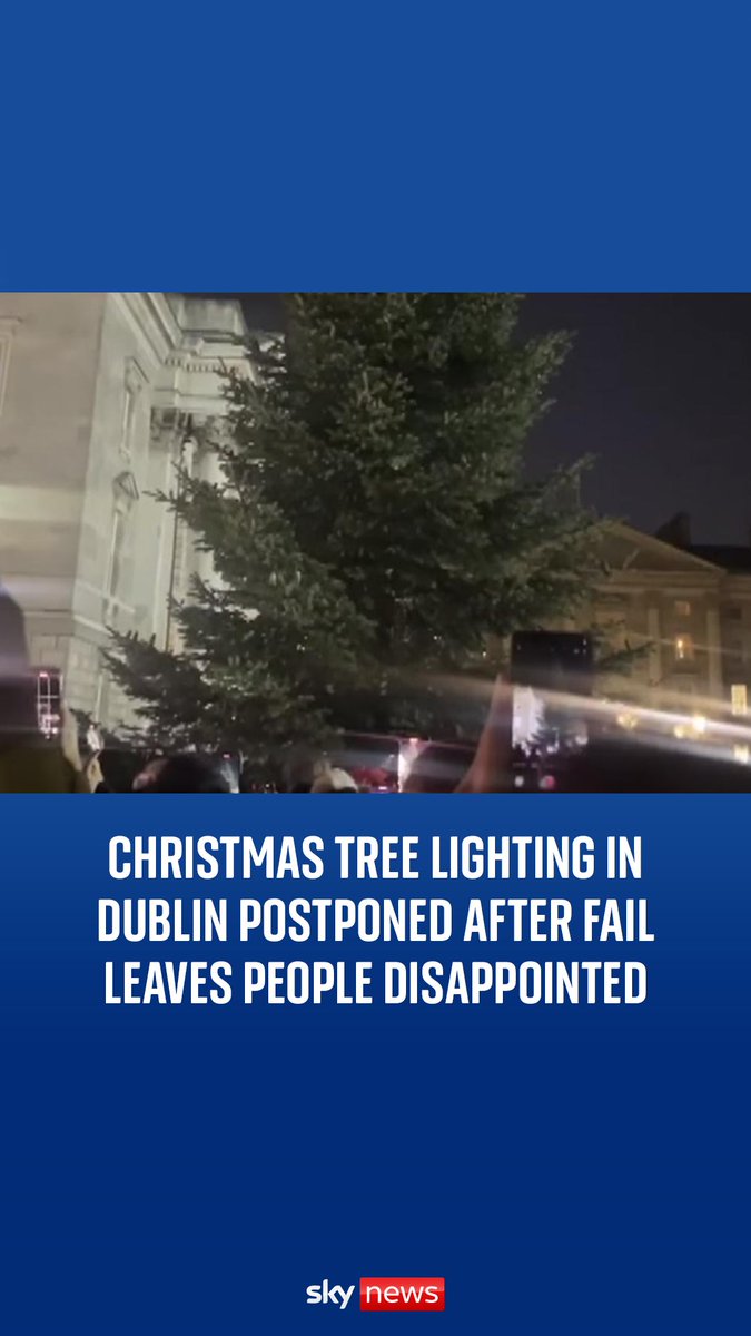 🎄 People at Trinity College Dublin were left disappointed after an electrical issue meant the lighting of the Christmas tree had to be postponed. This is the moment the lights failed to turn on 👇