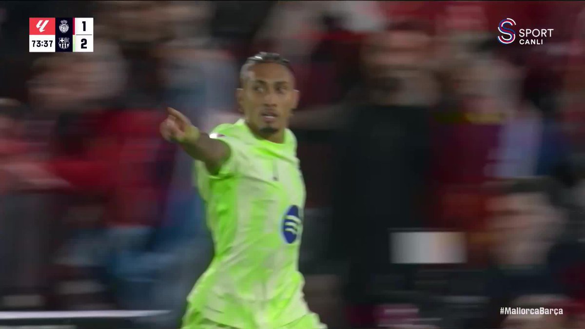 🇪🇸⚡ Lamine Yamal (17) with a brilliant trivela assist to Raphinha! 😳