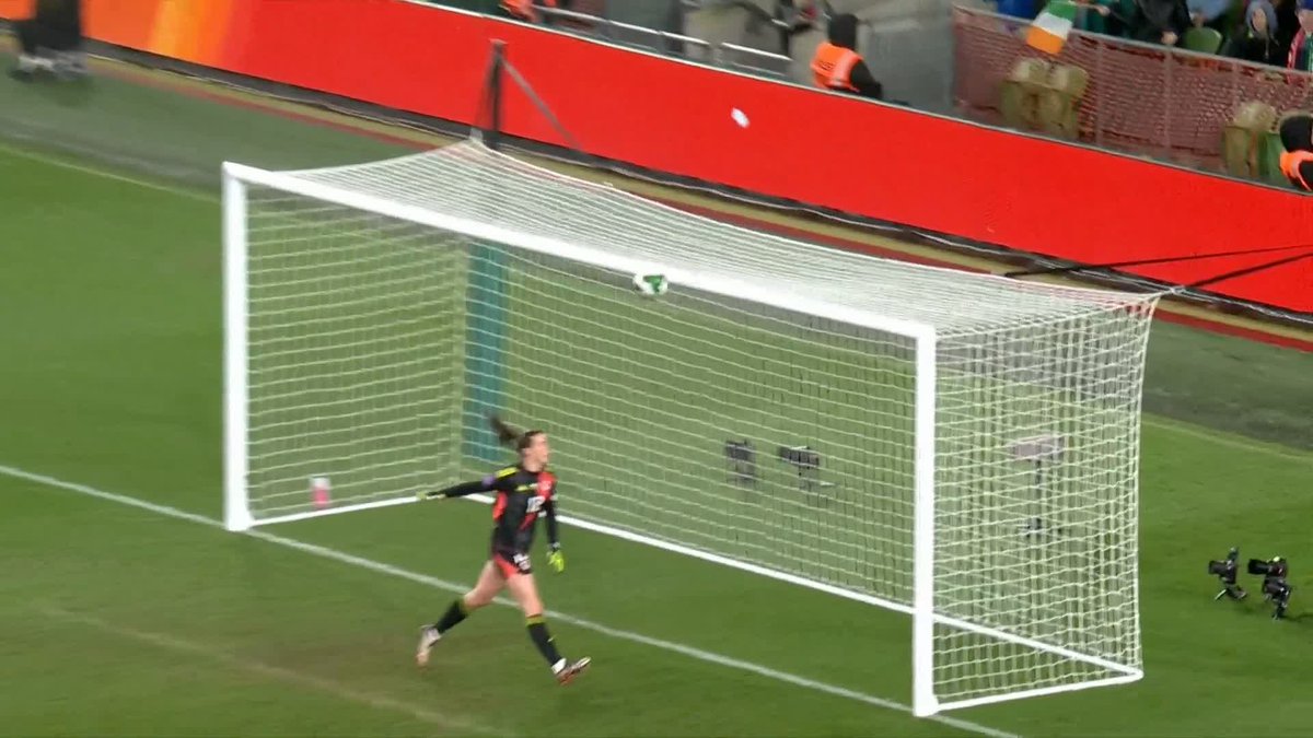 There have been so many great "nearly goals" in the Aviva this year. Add Denise O'Sullivan's canon off the crossbar to the list