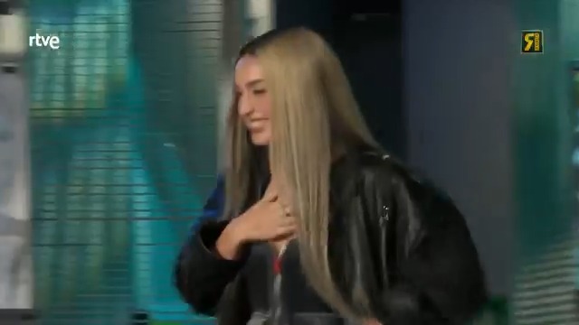 La reina de España: lola indigo | info oficial 🐉 #LaRevuelta