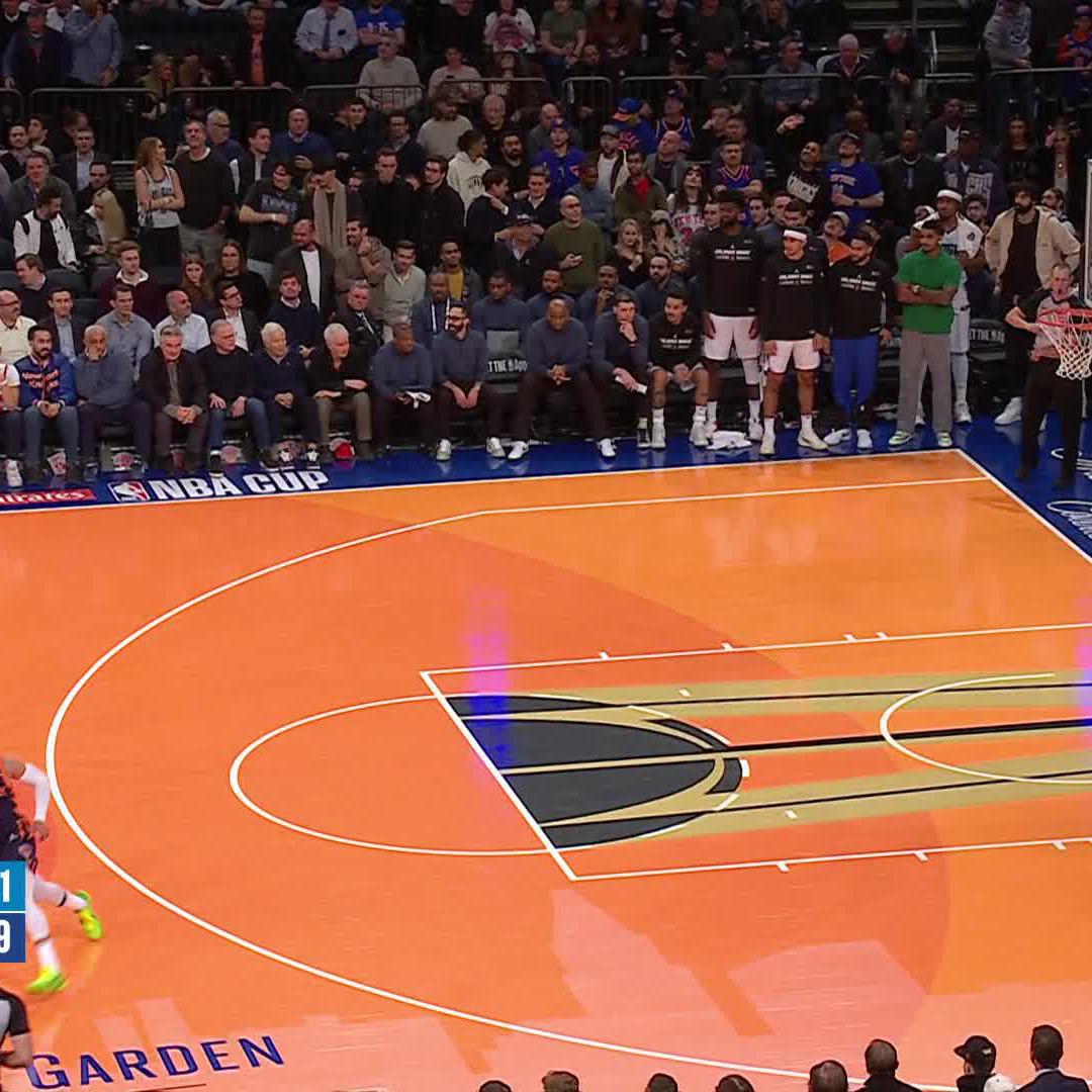 🚨 MIKAL BRIDGES AT THE BUZZER 🚨