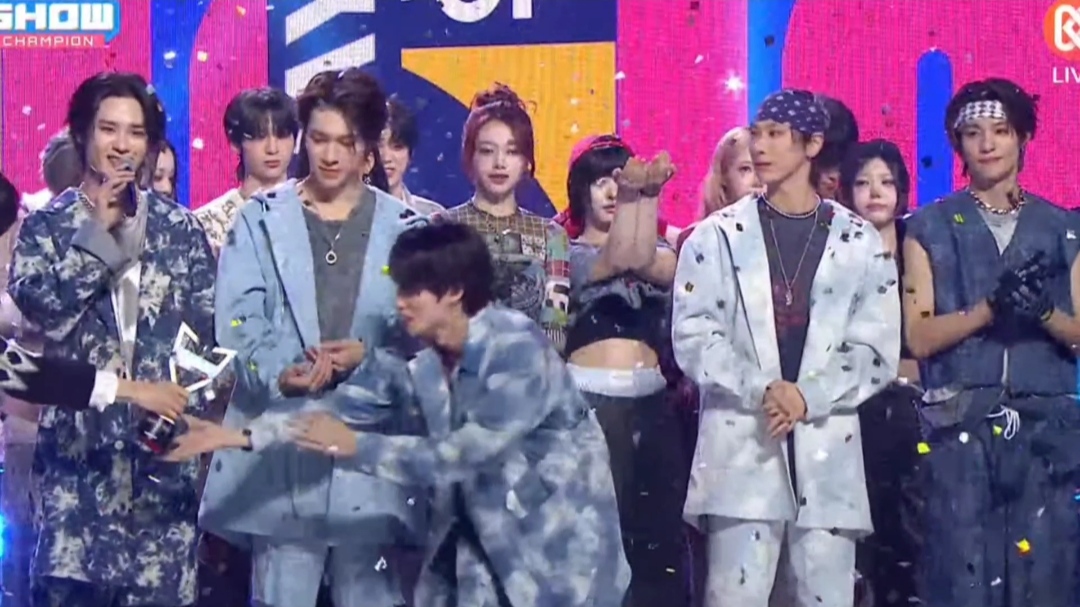WAYV THIRD WIN TODAY! 😭