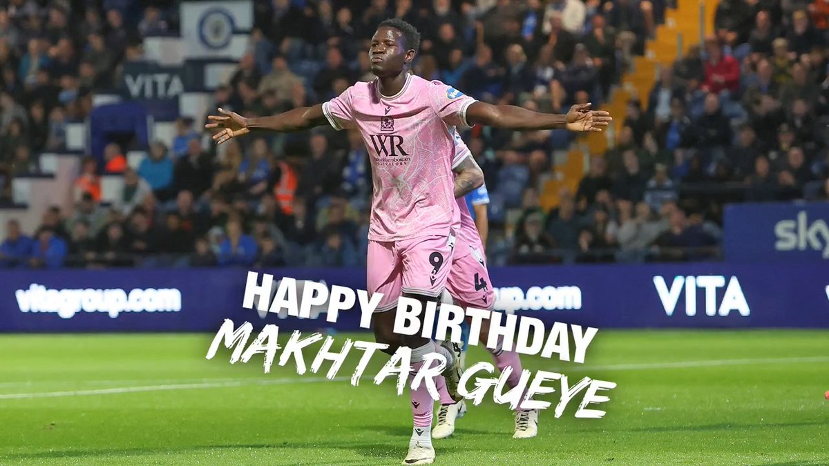 🥳 Wishing our number 9⃣ Makhtar Gueye a very happy birthday! #Rovers 🔵⚪️