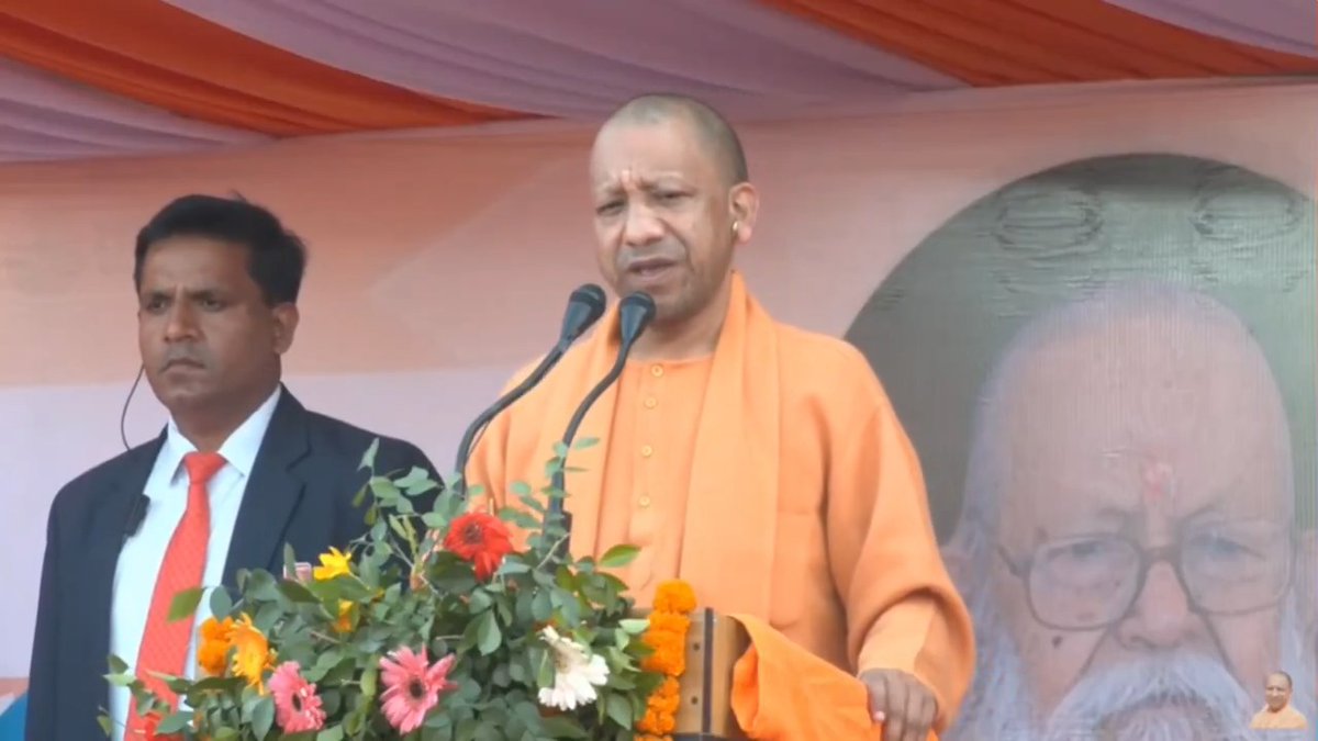 उत्तर प्रदेश खेल विभाग ग्रामीण खेल लीग प्रतियोगिता को आगे बढ़ाने का कार्य कर रहा है...