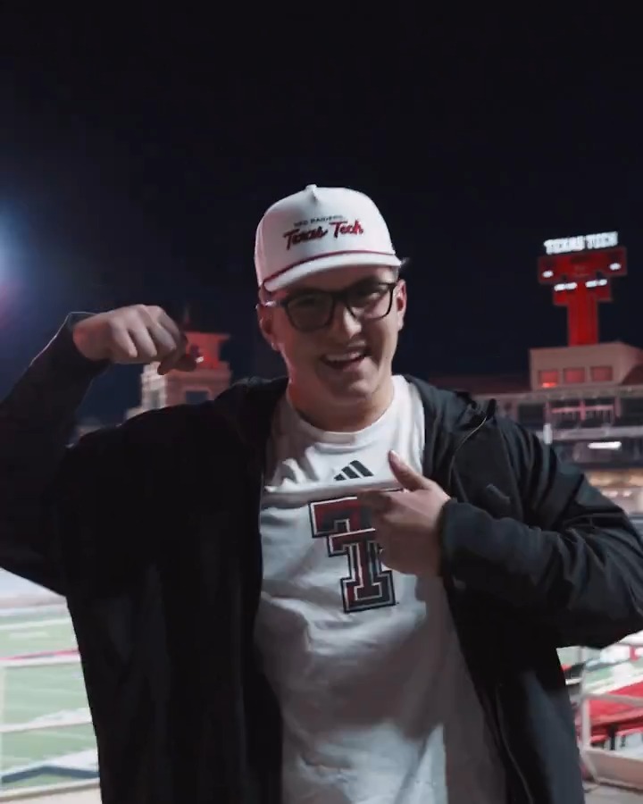 Danilo is Patrick Mahomes II approved 💪 Danilo Guberinich | #It25howtime