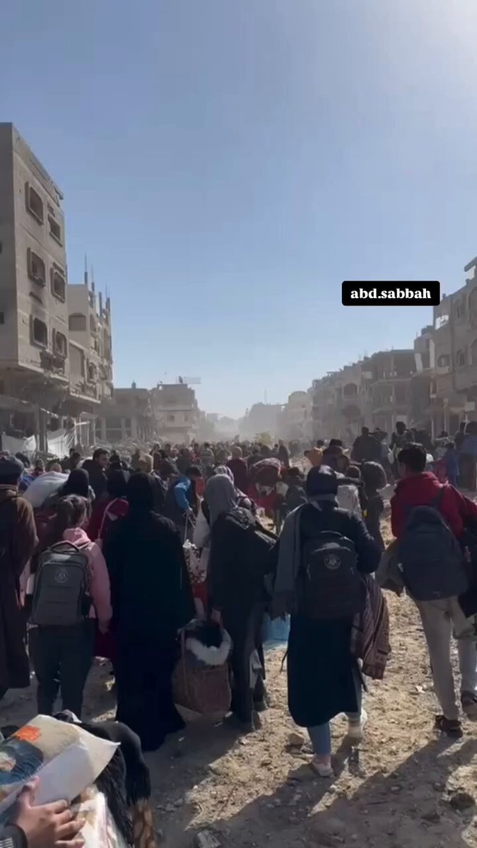 Thousands Fleeing Beit Lahiya