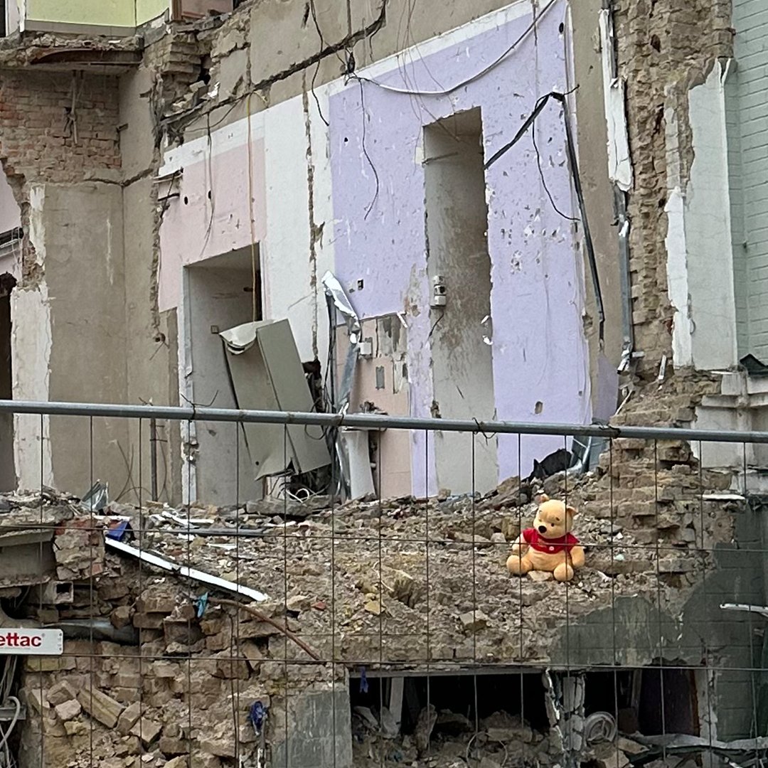 I arrived in Kyiv this morning and visited the Okhmatdyt Children Hospital which was struck last May. Respect and gratitude for the medical staff, admiration for the strength and courage of the children. #COE supports #Ukraine.