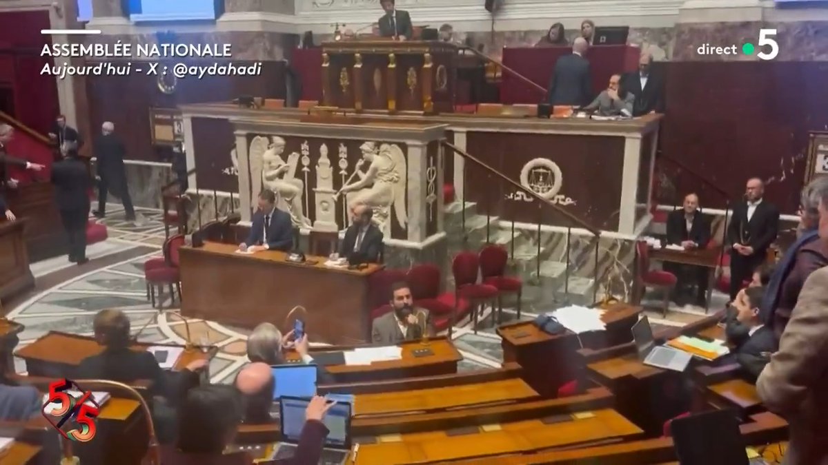 En plein chaos à l’Assemblée, un moment de concorde : les députés ont voté le remboursement intégral des fauteuils roulants par l’Assurance maladie. Les explications avec Lorrain Sénéchal dans #CàVous ⬇️