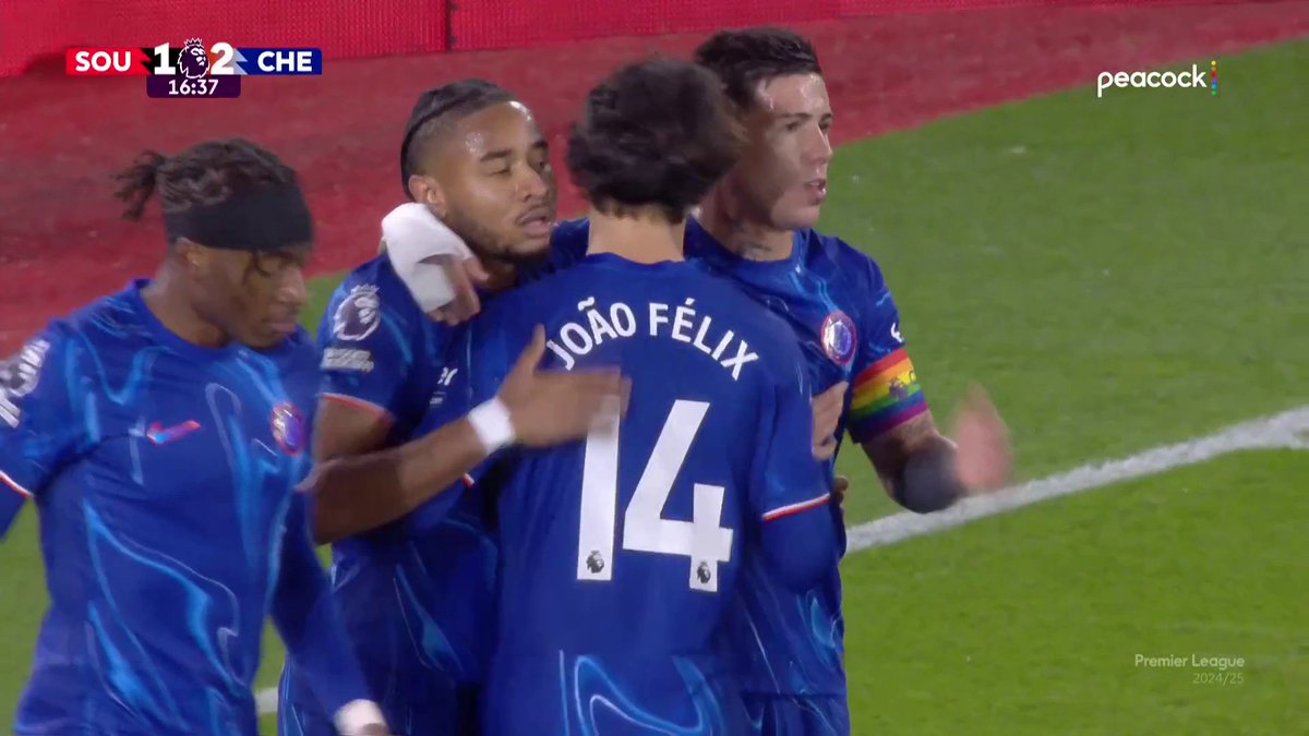 A costly error from Southampton ends in a Christopher Nkunku goal for the visitors. 🔵 📺 Peacock