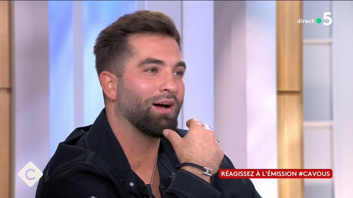 “On peut vite devenir accro : c’est un sport avec un cardio lent. Tous les soirs, c’est deux heures de paddle.” La routine sportive de Kendji Girac dans #CàVous ✨
