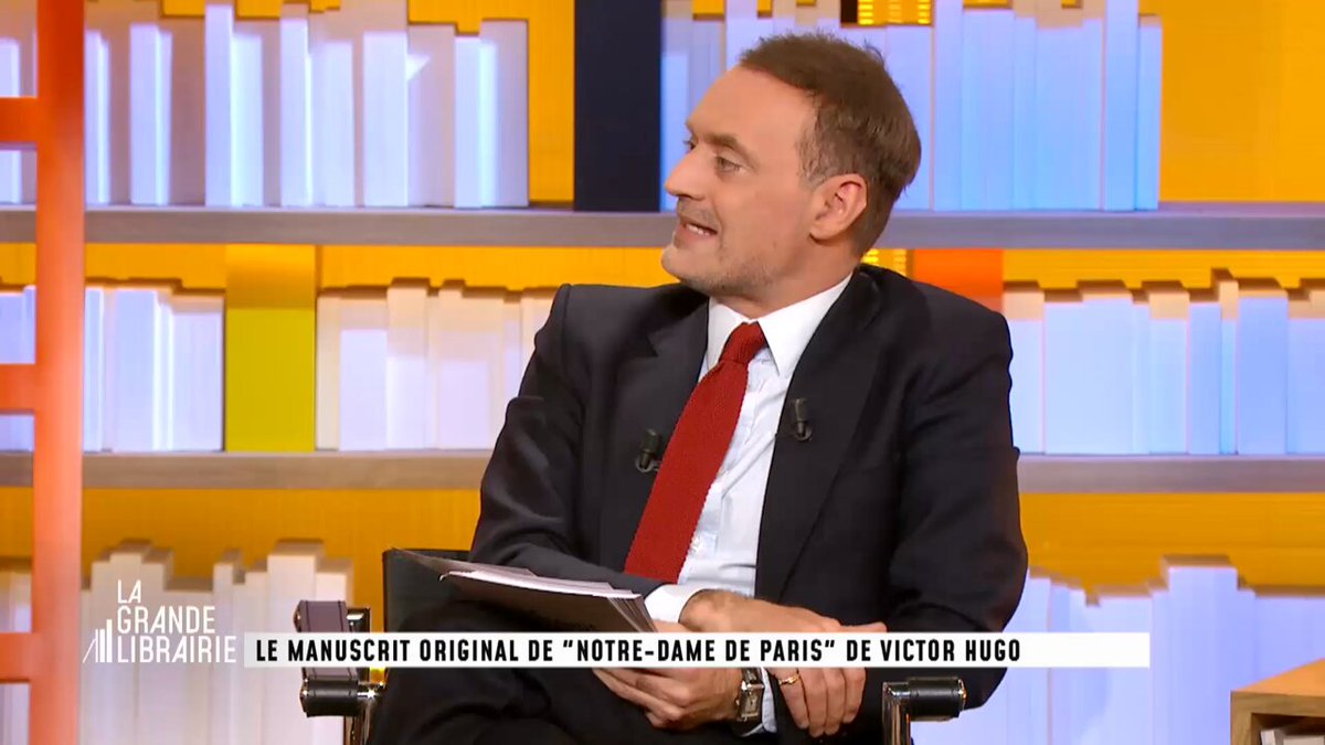 🗣️"Ce qui est prodigieux, c'est la rapidité avec laquelle Victor Hugo a écrit ce manuscrit." 👉Ce soir, un invité exceptionnel : le manuscrit original de "Notre-Dame de Paris" ! Pour nous le présenter, Guillaume Fau, directeur du département des manuscrits à la La Bibliothèque nationale de France.