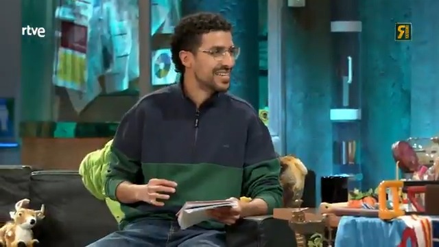 A veces es mejor no decir nada, disfrutar del espectáculos y abrazar el caos. #LaRevuelta Yunez Chaib