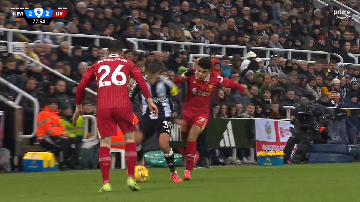 You know for an absolute fact, Big 6 are getting this at any of their home grounds. Jota brushed against oxygen, took a 5 yard tumble and got a penalty vs us for comparison.