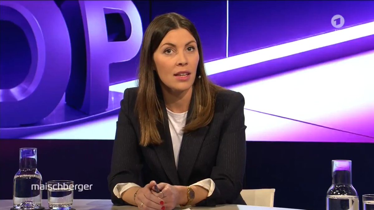 „Es ist eine Vertrauenszerstörung auf offener Bühne“, sagt Journalistin Laura Kipfelsberger (Laura Kipfelsberger) über die „D-Day"-Affäre der #FDP. Es sei fatal, was die FDP momentan aus Bürgerperspektive anrichte. #maischberger Das Erste