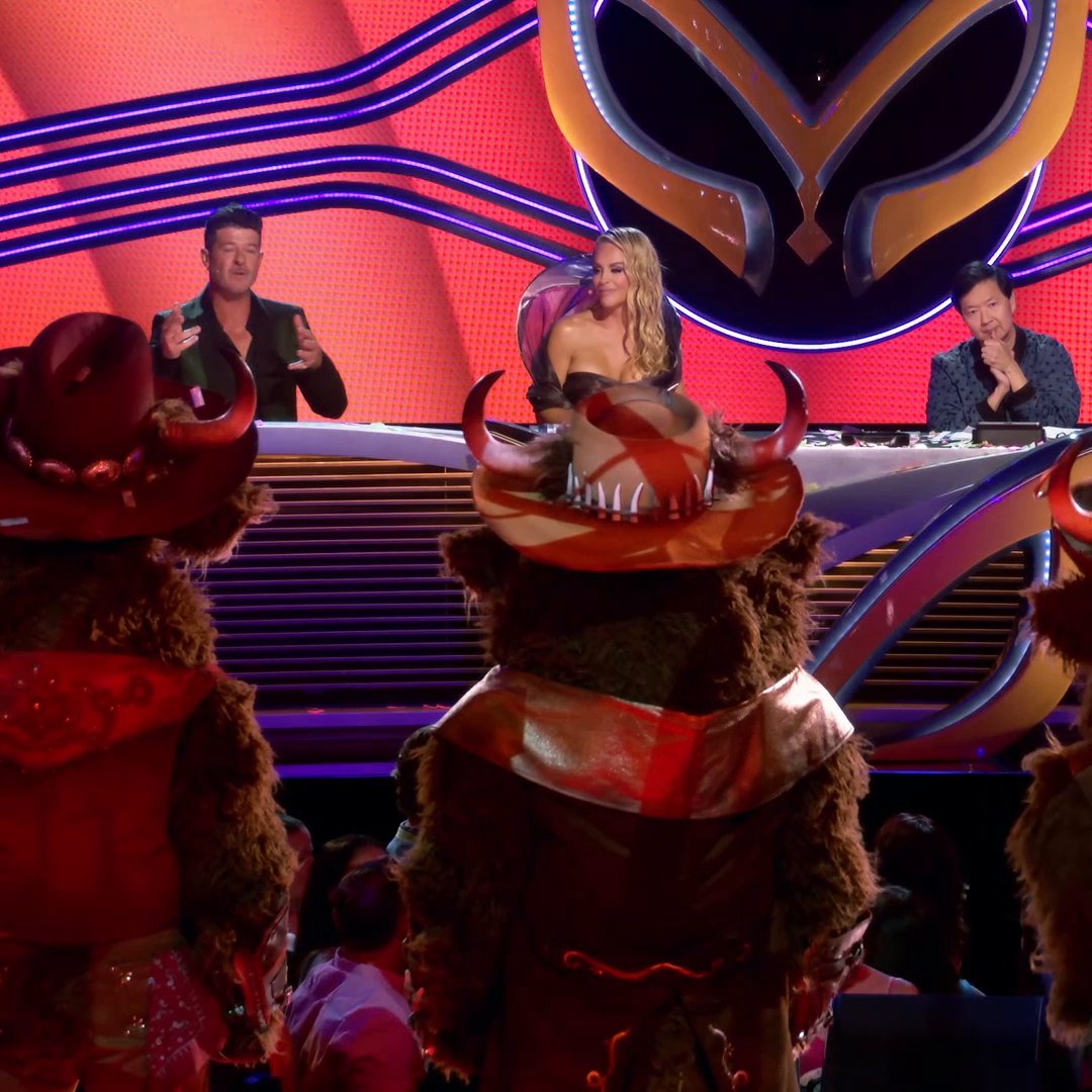 If this trio of #BuffaloMask moves Ken Jeong to tears every time, I really wonder who they could be! 😱 #TheMaskedSinger