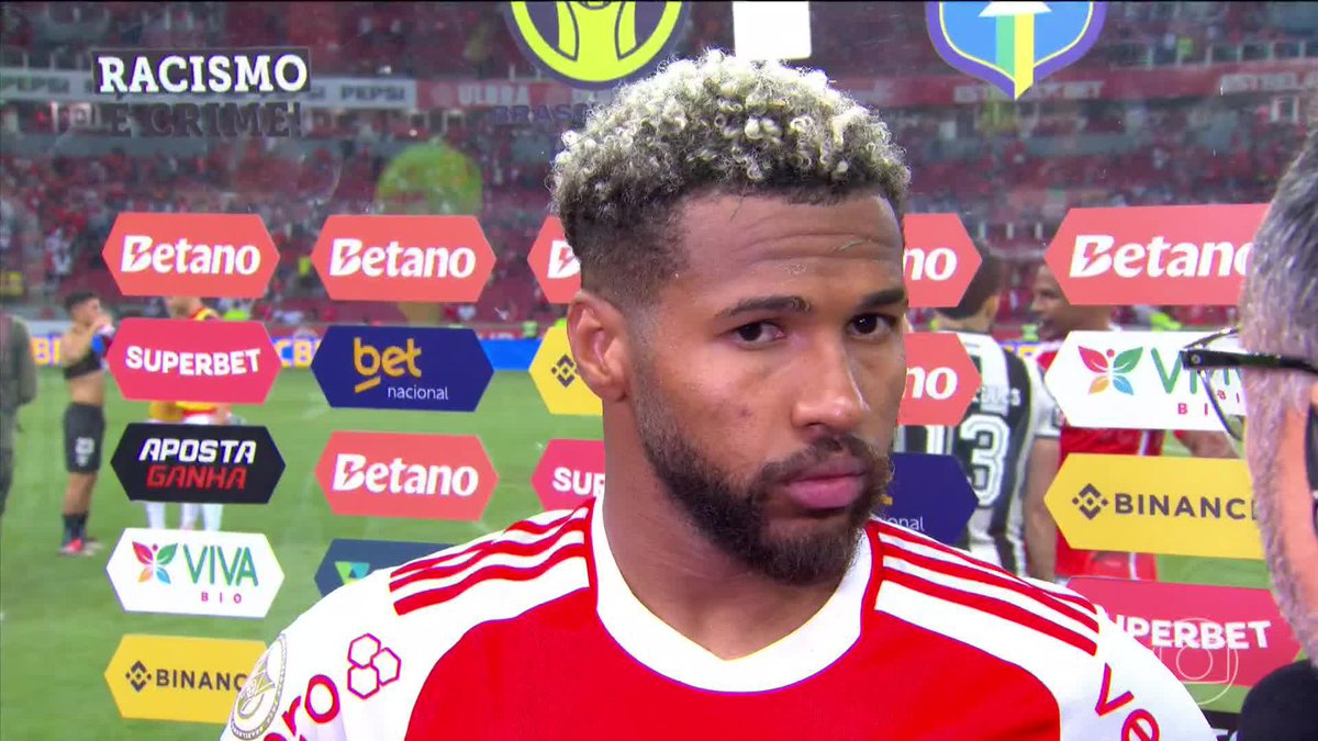 Wesley fez fortes críticas ao árbitro Ramon Abatti Abel depois da derrota do Internacional para o Botafogo.