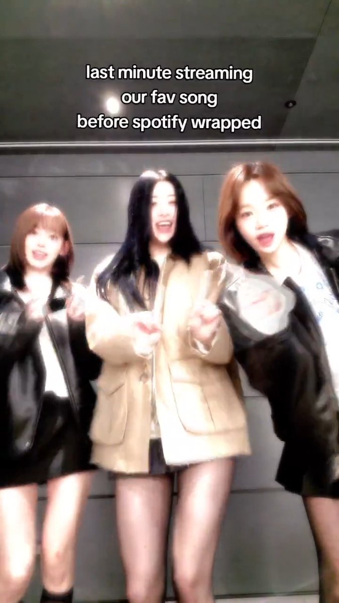 last minute streaming🎶 ▪️ ▪️ ▪️ #LE_SSERAFIM #르세라핌 #KIMCHAEWON #김채원 #SAKURA #사쿠라 #HUHYUNJIN #허윤진