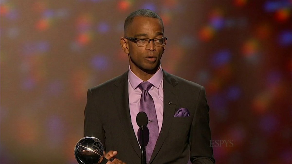 .Scott Van Pelt recalls sharing the SportsCenter desk with the great Stuart Scott ❤️ When you give to the The V Foundation for Cancer Research, 100% of donations go directly to cancer research organizations nationwide.
