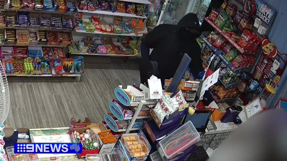 A Hurstbridge milk bar worker has told how she bravely fought off a would-be robber who used a super-soaker to spray her with white paint. The young woman was viciously punched before the crook fled on an electric scooter. Julia Passarelli #9News