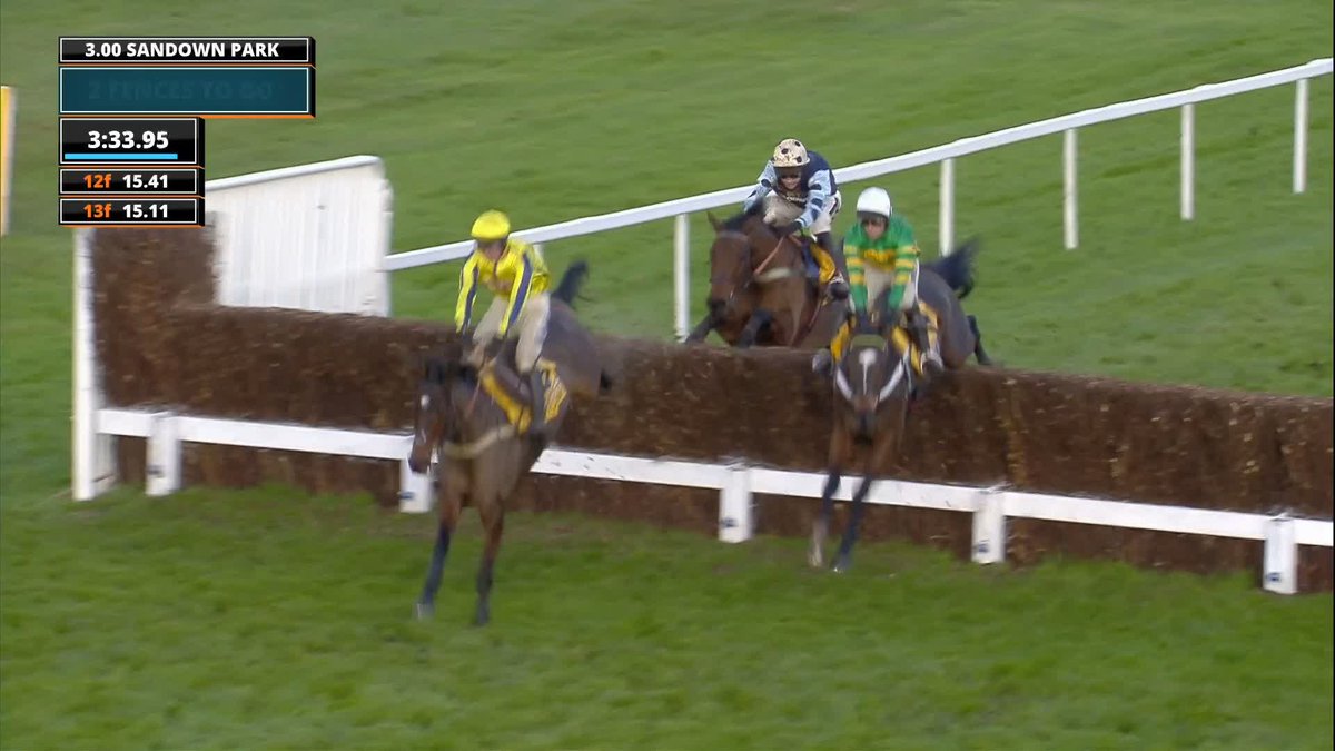 🟢🟡 JONBON will take on 7 rivals in the Tingle Creek Chase at Sandown on Saturday: • JONBON 1/2 • QUILIXIOS 5/1 • EDWARDSTONE 7/1 • JPR ONE 11/1 • BOOTHILL 12/1 • MASTER CHEWY 20/1 • SOLNESS 40/1 • UNEXPECTED PARTY 100/1 👀 PENALTY KICK JONBON?