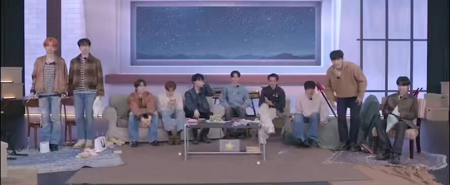 treasure bowing after finding out ‘LAST NIGHT’ MV surpassed 1 million views TREASURE