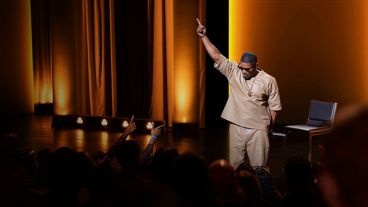 If he can stay funny, he can stay alive. Jamie Foxx returns to the stage to set the record straight. Jamie Foxx: What Had Happened Was... premieres December 10.