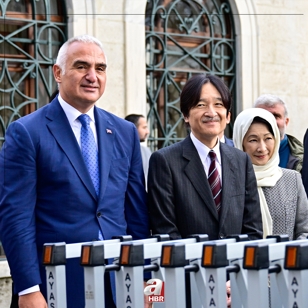 🔴Japonya Veliaht Prensi Akishino Fumihito ve Veliaht Prensesi Akishino Kiko Ayasofya-i Kebir Cami-i Şerifi'ni ziyaret etti. ▪️ Ziyarete Kültür ve Turizm Bakanı Mehmet Nuri Ersoy da eşlik etti.